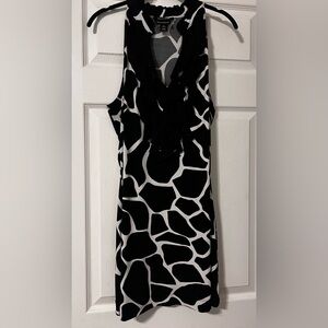 Like new White House Black Market tunic